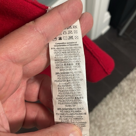 Red dress jacket - Picture 3 of 6